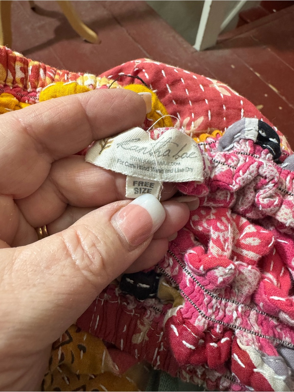 Kantha Bae - Picture 3 of 3